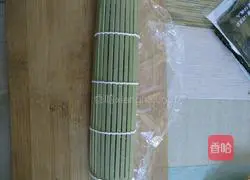 Illustration of how to make sushi 17