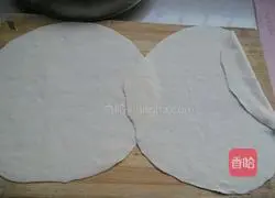 Illustration of how to make chive egg pancake 3