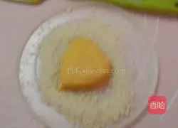 Illustration of how to make love pumpkin cake 16