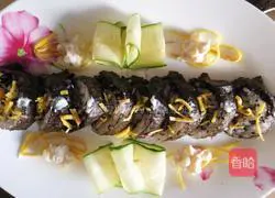 Illustration of how to make sushi rolls 4 