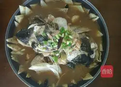 Illustration of how to make fish head cakes 12