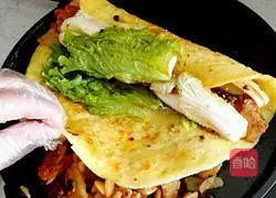 Illustration of how to make homemade potato burritos 5