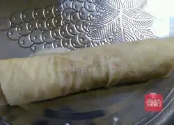 Illustration of how to make two burritos 4