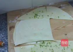 How to make green onion pancakes 5