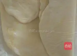 Illustration of how to make scallion pancakes 4