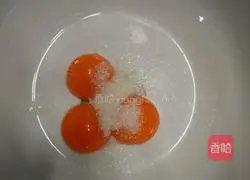 Illustration of how to make raisin cake rolls 2