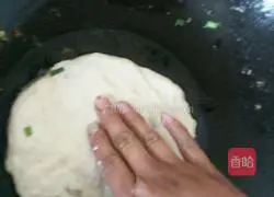 Leek and Egg Pie (Homestyle) Recipe Illustration 7