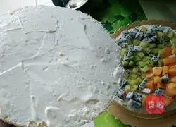 Illustration of how to make fruit cream cake 7