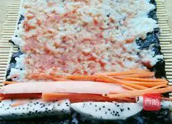 Illustration of how to make sushi fruits 8