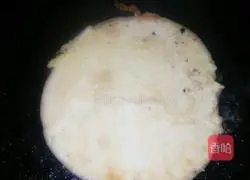 Illustration of how to bake with electric baking pan 14