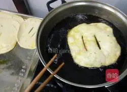 Zhou Fei's fried cake recipe illustration 6