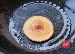 Kuaishou Banana Waffles Recipe Illustration 4