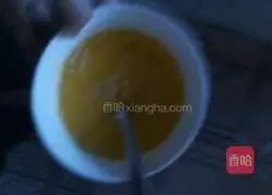 Illustration of how to make chive egg pancake 5