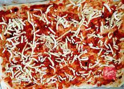 Thin-bottom ham pizza recipe 12