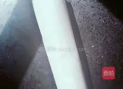 Swiss Cake Roll Recipe Illustration 15