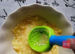 Illustration of how to make oatmeal and nectarine cakes 4