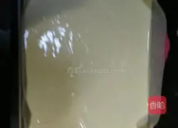 Illustration of how to make cream cake roll 9