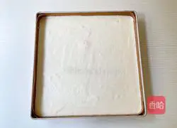 Illustration of how to make purple potato and taro puree angel food cake rolls 11