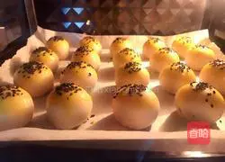 Egg Yolk Crisp (32 Mini Versions) Recipe Illustration 15