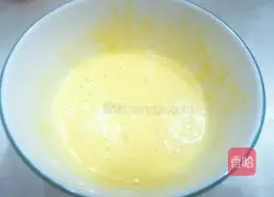 Illustration of how to make cabbage egg pancake 5