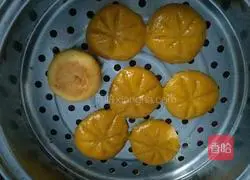 Illustration of how to make pumpkin cake 3