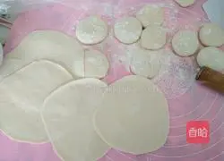 Illustration of how to make chive pancake 5