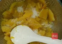 Illustration of how to make fried pumpkin cakes 2