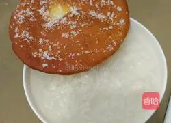 Illustration of how to make snowflake pancake 6