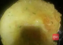 Illustration of how to make green onion, ham and egg pancakes 9