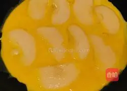 Milk Apple Egg Pancake Recipe Illustration 7