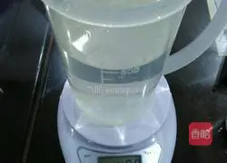 Illustration of making homemade Shuixinxuan cake 2