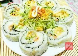 Illustration of how to make vegetable sushi rolled in milk 13