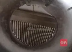 Illustration of how to make farm egg, shepherd's purse and shrimp cake 7