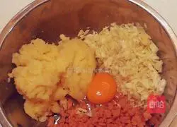 Illustration of how to make pan-fried potato pancakes 5