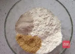 Illustration of how to make salt and pepper scallion pancake 1