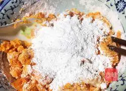 Illustration of how to make pan-fried butter sweet potato cake 5