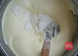 French sponge cake.Illustration of how to make it 7