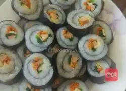 Illustration of how to make sushi 9