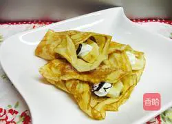 Illustration of how to make banana crepe 11