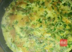 Illustration of how to make spinach omelette with Little Bear Omelette Maker 7