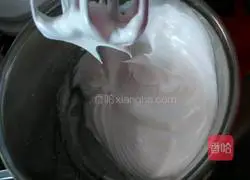 Illustration of how to make non-defoaming cocoa sponge cake 3