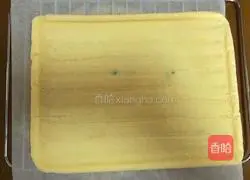 Illustration of how to make meat floss and green onion cake rolls 17