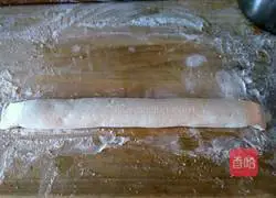 Illustration of making multi-layered meatloaf 6