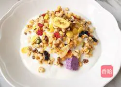 Illustration of how to make yogurt purple sweet potato puree 6