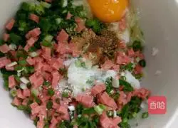 Illustration of how to make ham and rice cakes 3