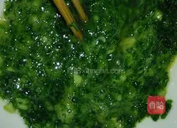 Illustration of how to make vegetable pancakes 3