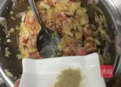 Illustration of how to make onion and mandarin duck cake 3