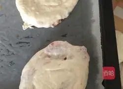 Illustration of how to make oven meatloaf 5