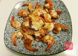 Illustration of how to make egg pancakes and fried shrimps 5