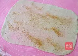 Illustration of how to make salt and pepper hand cakes 7